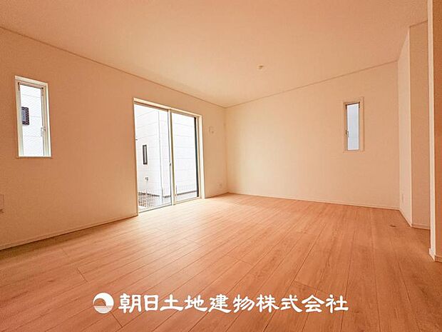 【LDK (約15.3帖)】