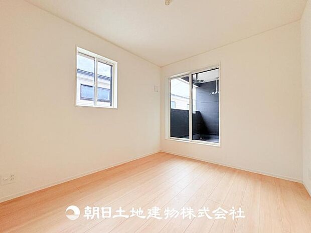 【洋室 (約5.2帖)】
