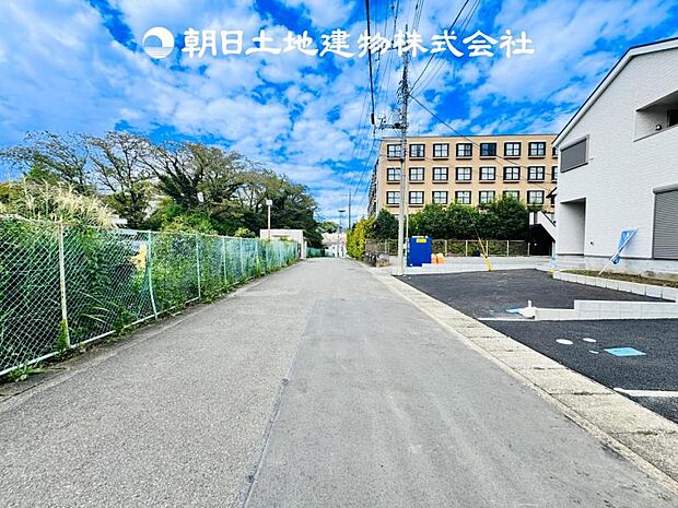 【前面道路+現地写真】