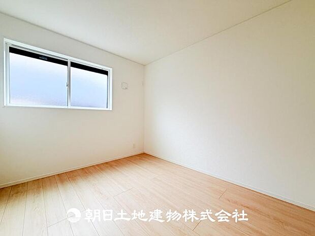 【洋室 (約5.2帖)】