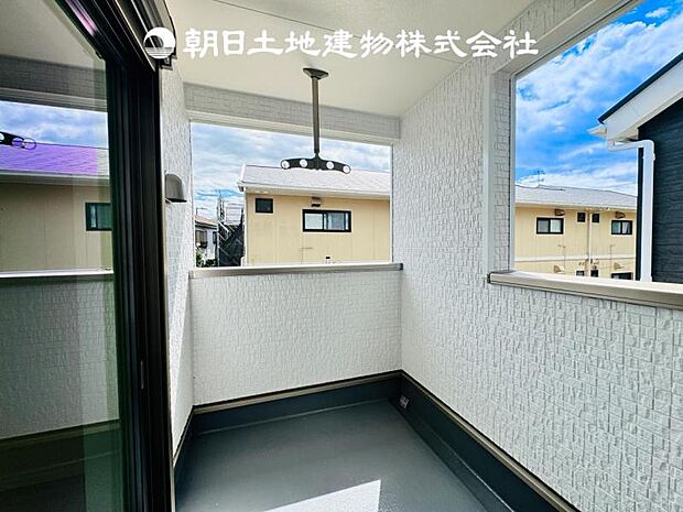 【バルコニー】
