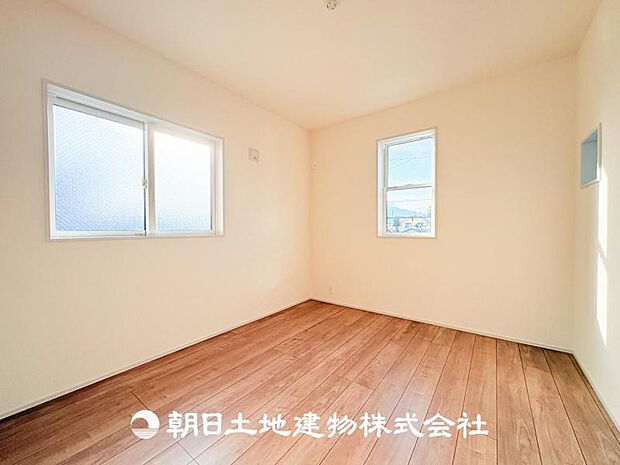 【洋室 (約5.25帖)】