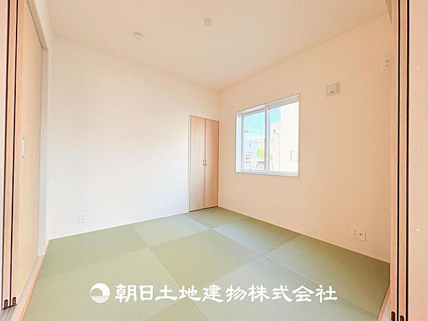 【和室 (約4.5帖)】