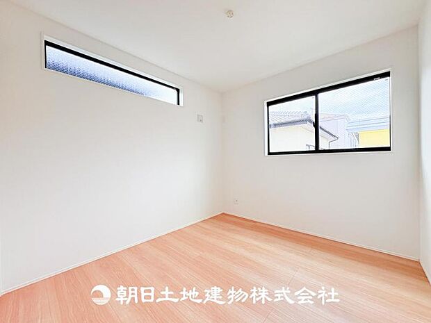 【洋室 (約5.25帖)】