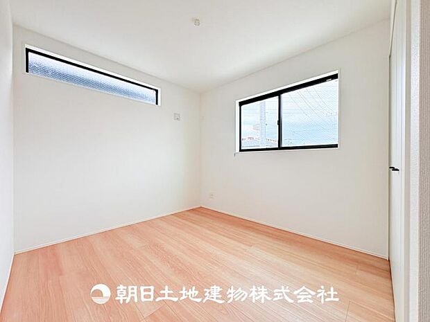 【洋室 (約5.5帖)】