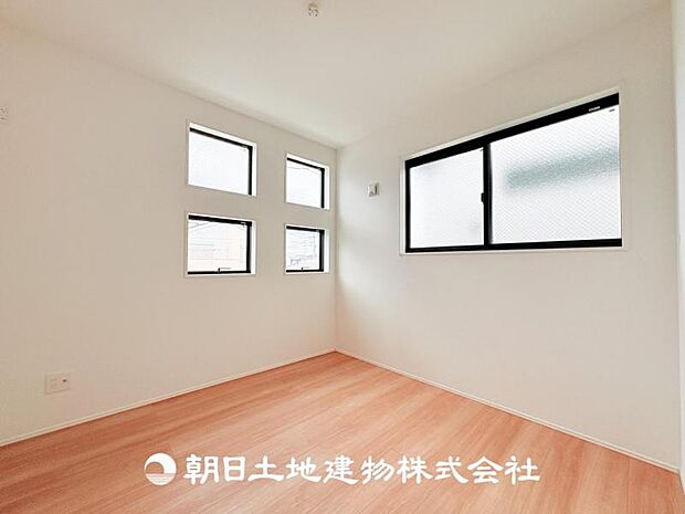 【洋室 (約4.75帖)】