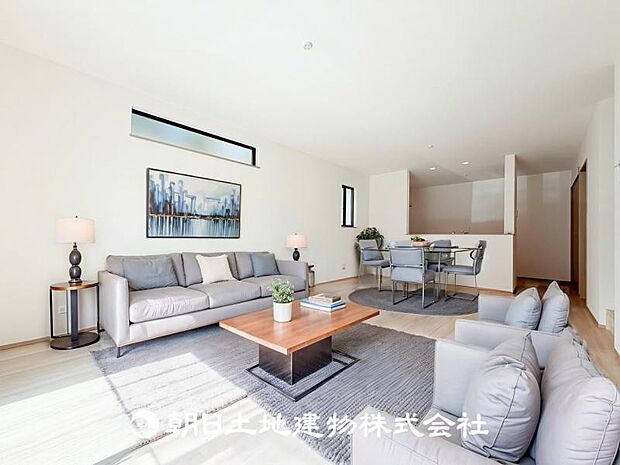 【LDK (約18帖)】※画像は実際の室内写真をもとに、家具・調度品の配置例をCG合成したもので、実際とは多少異なります。また、家具等は販売価格に含まれません。
