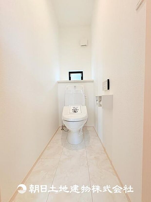【ウォシュレット付きトイレ】最近では当たり前になってきたウォシュレット付きトイレになります!デリケートな方でも安心してお使いいただけます!