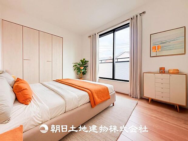 【寝室 (約7帖)】※画像は実際の室内写真をもとに、家具・調度品の配置例をCG合成したもので、実際とは多少異なります。また、家具等は販売価格に含まれません。