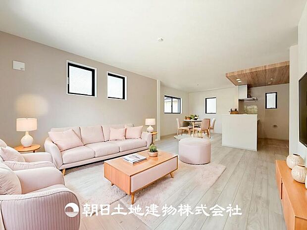 【LDK (約20.2帖)】※画像は実際の室内写真をもとに、家具・調度品の配置例をCG合成したもので、実際とは多少異なります。また、家具等は販売価格に含まれません。