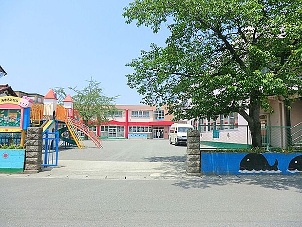 【海老名みなみ幼稚園】 海老名市社家にある海老名市運動公園のすぐ側に有ります。 「こころ にいっぱいのたからもの」こんな子供たちがたくさん集まる幼稚園です。