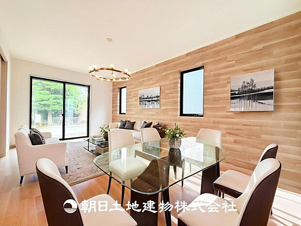 【LDK (約21.8帖)】