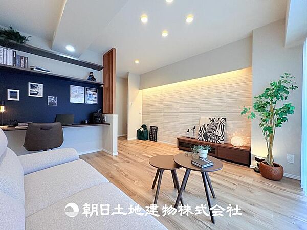 【LDK (約10.9帖)】