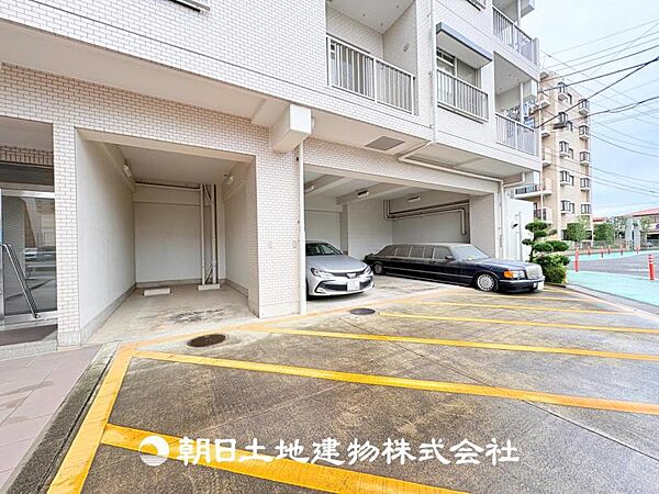 【駐車場】