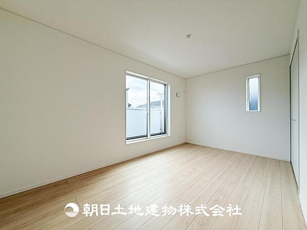 【寝室 (約7.5帖)】