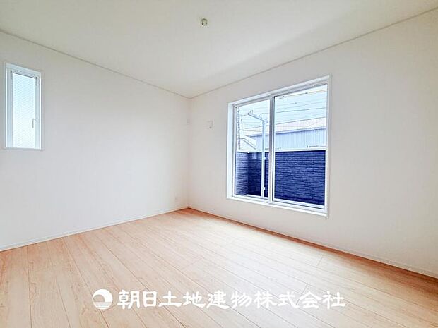 【寝室 (約6.2帖)】