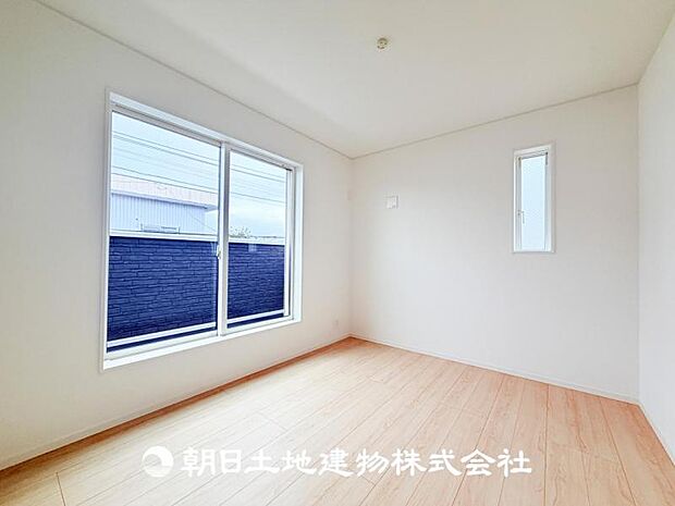 【洋室 (約6帖)】