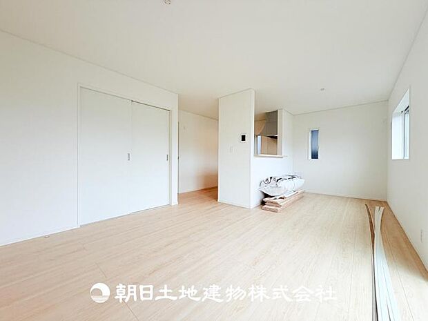 【LDK (約16帖)】