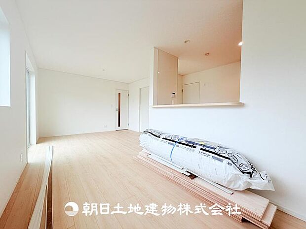 【LDK (約16帖)】