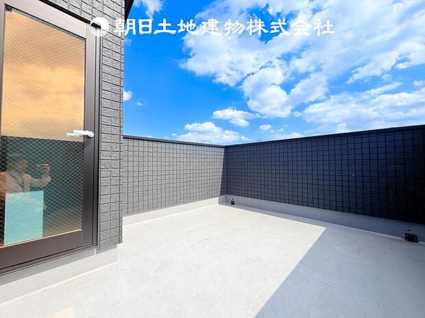 【スカイバルコニー】