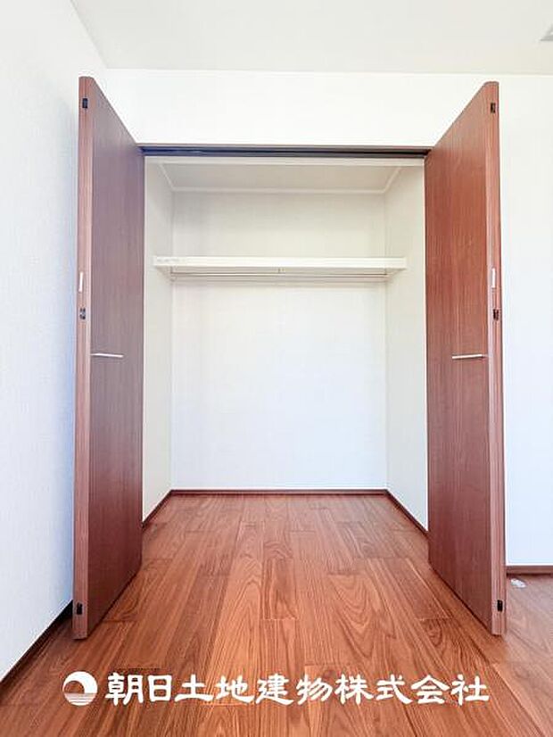 【クローゼット (寝室 約6帖)】
