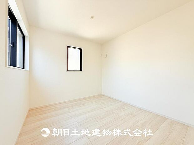 【洋室 (約5.3帖)】