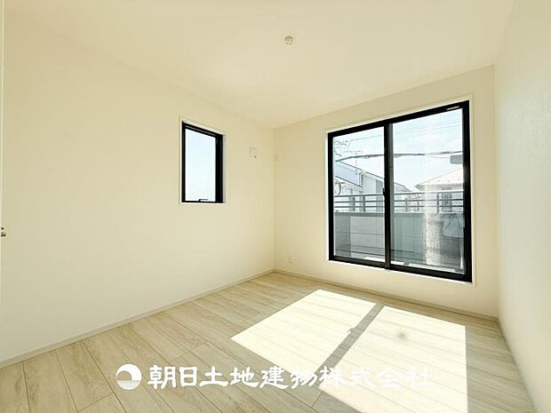 【洋室 (約5.3帖)】
