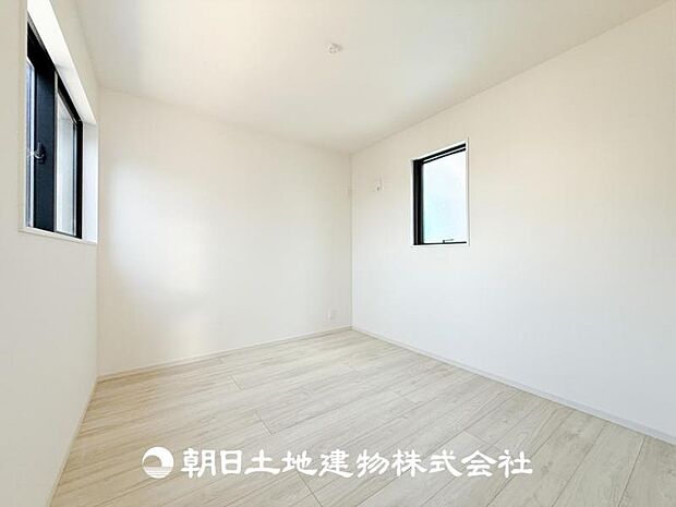 【洋室 (約5.3帖)】
