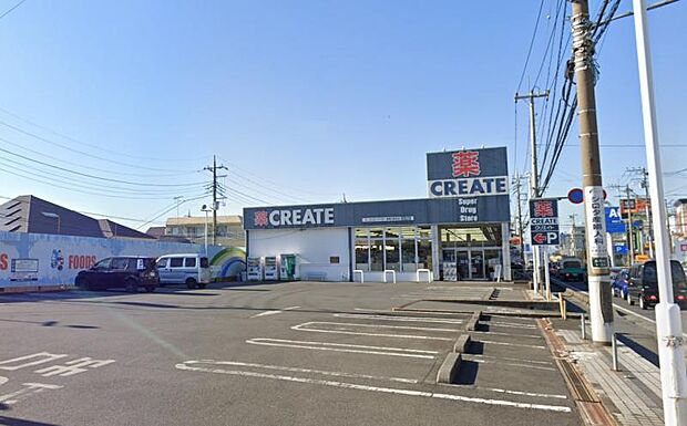 【クリエイトSD 座間広野台店】 駐車場が広いので停めやすいです。店内も広く品揃えも良いので便利です。