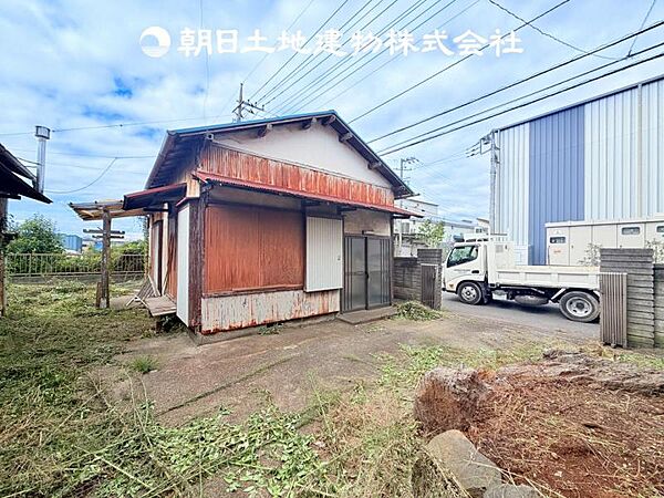 【現地写真 (古家解体前)】