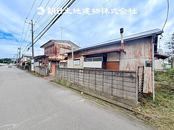 【現地写真 (古家解体前)】