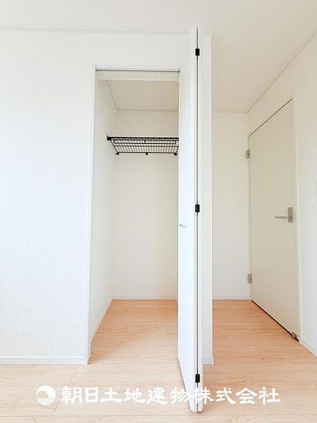 【クローゼット (洋室 約5.75帖)】