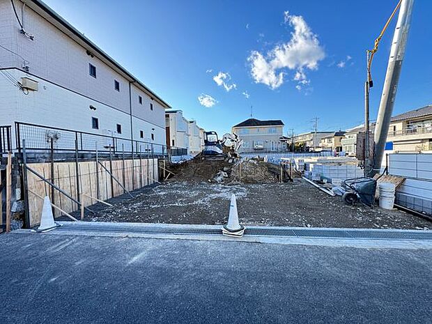 【現地写真/4号棟】長期優良住宅・省エネBELS認定物件です。ご家族で末永く暮らしていただける住まいで、定期点検や保証システムなども備わっています。