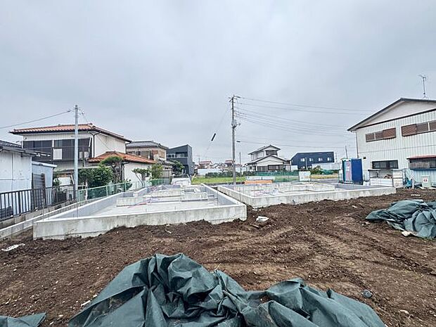【現地写真】遊具や、走り回れる広場のある「松ヶ島ふれあい公園」まで徒歩8分。のびのびと子育てをしたいご家庭にオススメの住環境です。