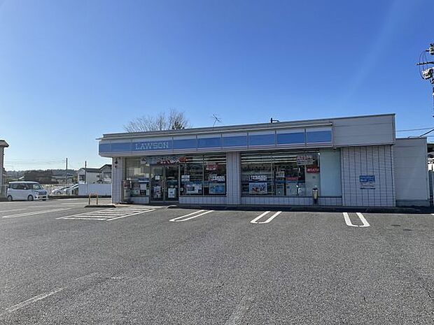 ローソン市原馬立店 徒歩4分。まちかど厨房が設置されています。駐車場有。 241m