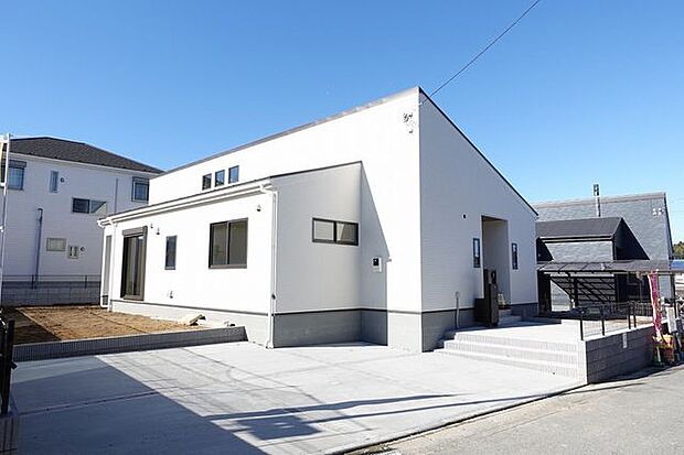 【外観/同仕様】現地見学会実施中です!周辺環境などもあわせて、詳細はお気軽にお問い合わせください。※実際とは異なる場合があります。