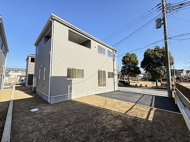 【外観/7号棟】住まいの安心にこだわった住宅性能評価取得住宅で、快適な暮らしを実現できそうです。