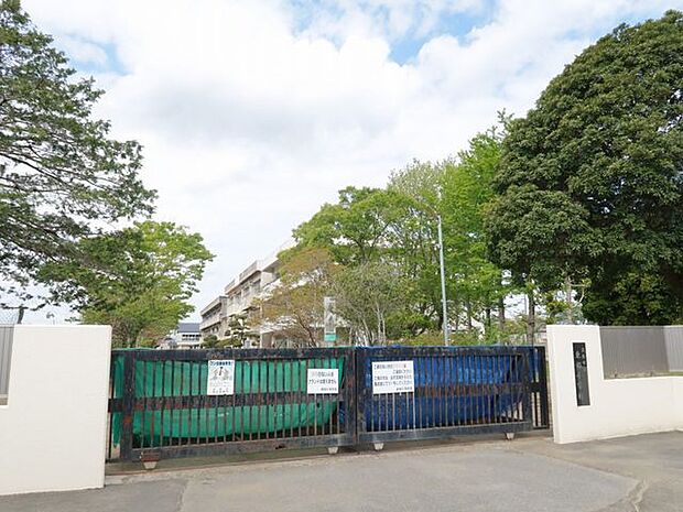 茂原市立東部小学校 徒歩6分。「心豊かで、確かな学力を身に付けた、元気な東部っ子の育成」が、学校教育目標に掲げられています。 450m