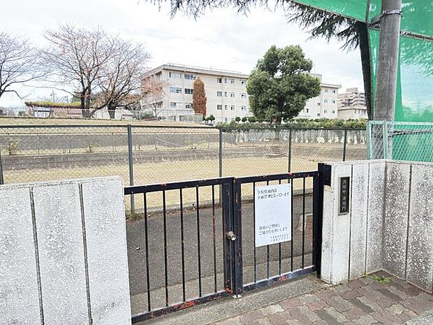 千葉市立貝塚中学校 徒歩12分。学校教育目標は「豊かな心と確かな学力をもち、健やかに生きる生徒の育成」です。 1500m