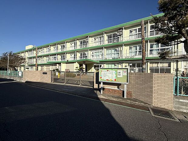 千葉市立大宮小学校 徒歩9分。お子様がランドセルを背負って6年間通学しやすい距離にあります。 650m