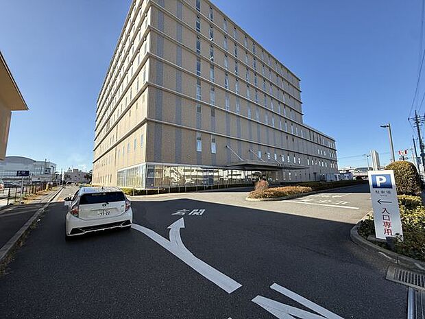 医療法人社団誠馨会千葉メディカルセンター 地域の急性期医療を担う総合病院。内科、整形外科、産婦人科などの診療科があります。診療時間は平日9:00〜17:00、土曜9:00〜12:00。 2552m