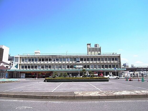 木更津駅(JR東日本 内房線) バス13分。「真舟団地」停徒歩3分。蘇我・千葉方面、安房鴨川方面へアクセスできます。快速、普通列車停車駅です。 3160m