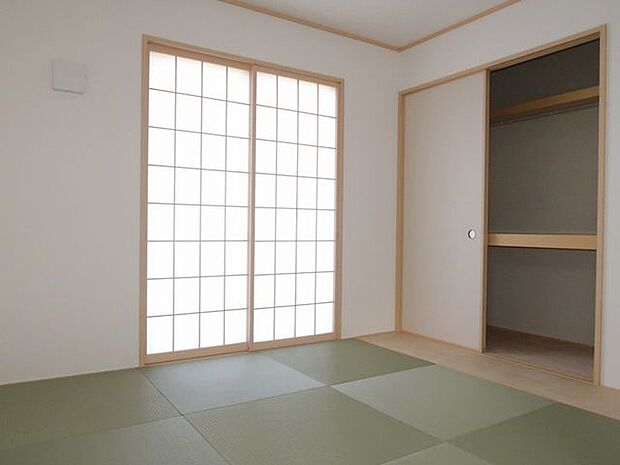 【和室/同仕様】客間や家事室、お子様のプレイスペースにも便利な和室です。※実際とは異なる場合があります。