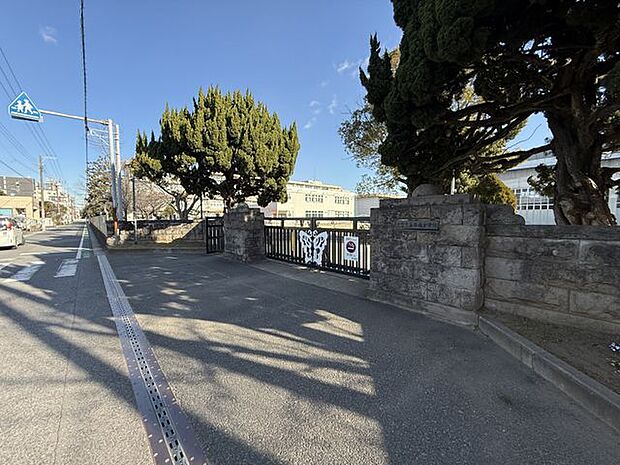 千葉市立蘇我小学校 徒歩●分。学校HPでは、各種お便りやお知らせ、行事予定などをご確認いただけます。 1000m