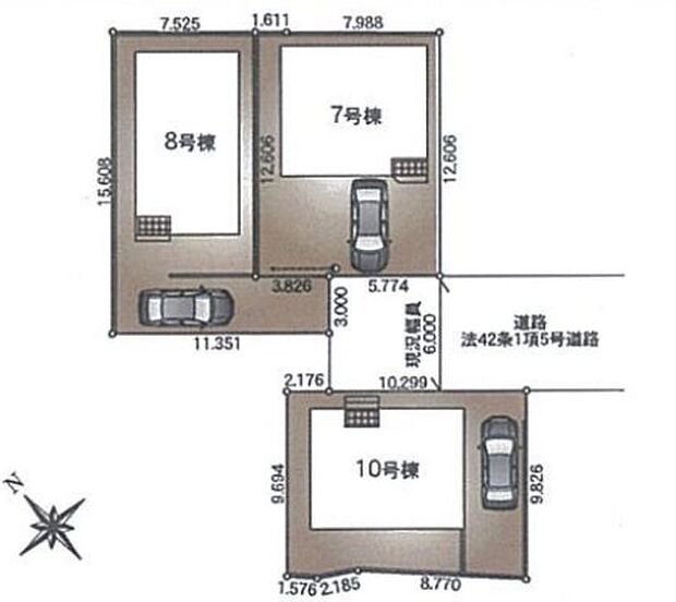 【全体区画図】前面道路は幅員約6m。ゆとりがあるため車庫入れもスムーズです。住民以外の車通りが少なく、プライバシーが保たれた住環境です。1台分の駐車スペースが用意されています。