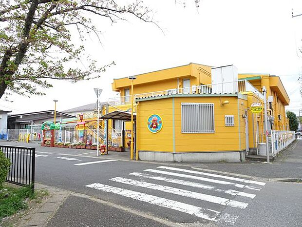 はくちょう保育園 徒歩6分。産休明け保育・延長保育・世代間交流・園庭開放のほか、年間を通して様々なイベントが行われています。 480m