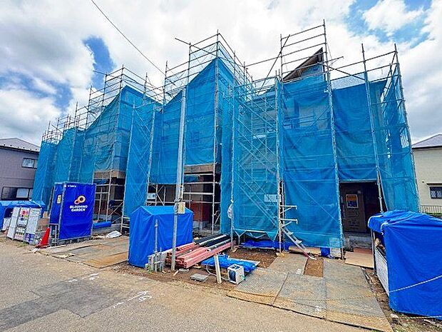 【現地写真】耐震等級3を取得。繰り返す地震に強い制震ダンパーも採用され、ご家族の暮らしを守ってくれます。