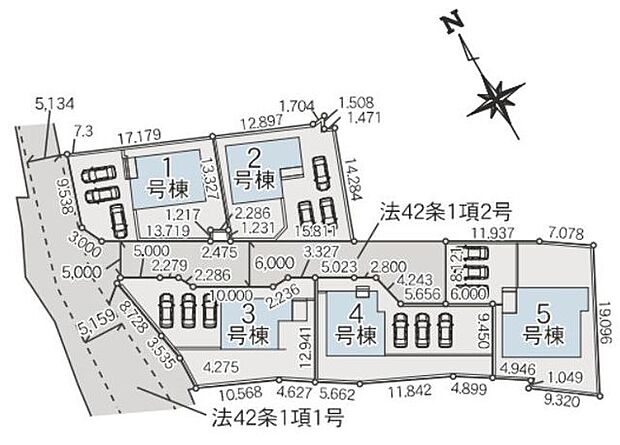 【全体区画図】全5区画のNEWコミュニティ。1号棟は角地に位置し、開放感を感じられます。西側の前面道路幅は約6mとゆとりがあります。