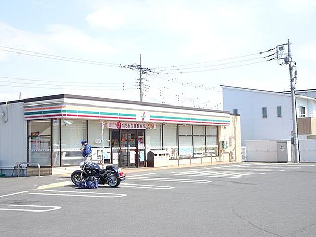 セブン-イレブン 木更津祗園店 徒歩6分。24時間営業。駐車場有。お買い物はもちろん、お荷物の発送や公共料金のお支払いもでき便利です。 474m
