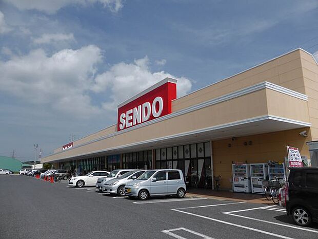 せんどう五井金杉店 徒歩11分。営業時間/9:30〜21:00。駐車場160台有。生鮮食品やお酒のお取り扱いがあります。駐車場有。 802m